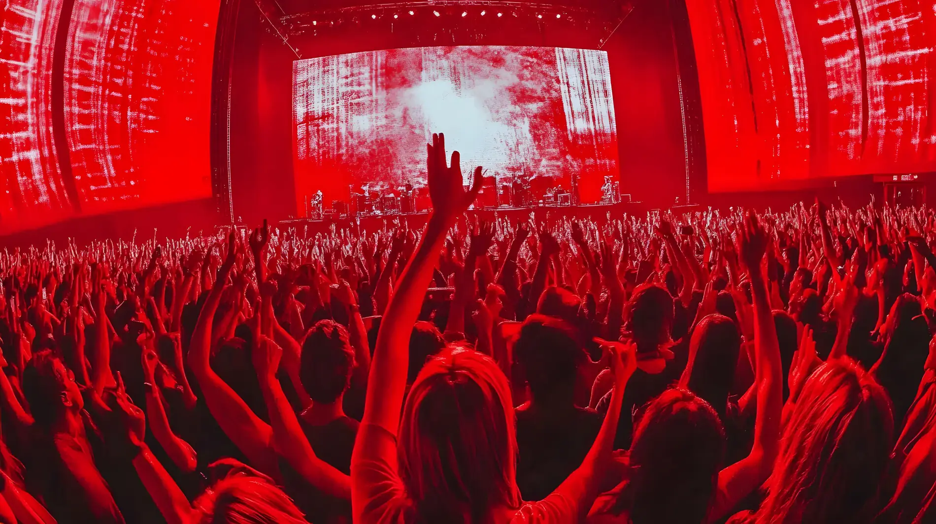 Dramatic live-concert atmosphere